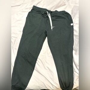vuori womens performance joggers